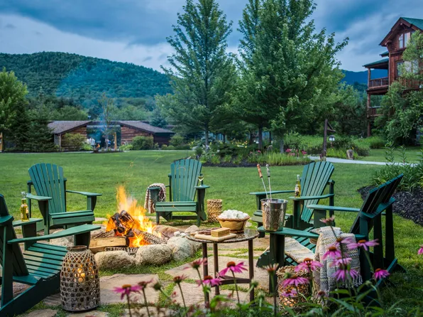 7 Whiteface Inn Lane Int Unit 208-1, Lake Placid, NY 12946
