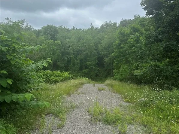 2319 McDevitt Rd, Sewickley, PA 15143