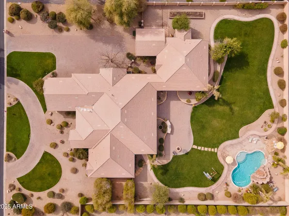 720 E Seattle Slew Lane, Gilbert, AZ 85296