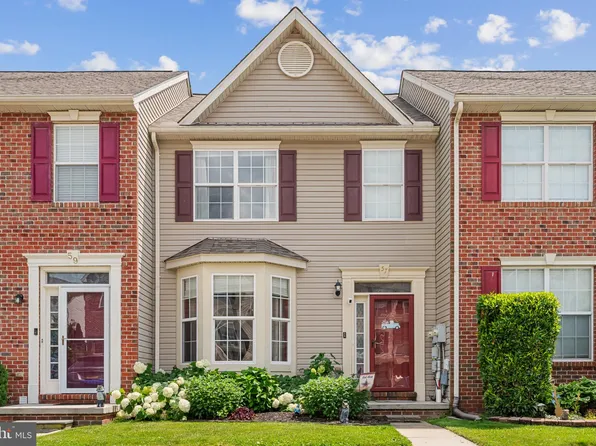 57 Sara Ln, Hanover, PA 17331