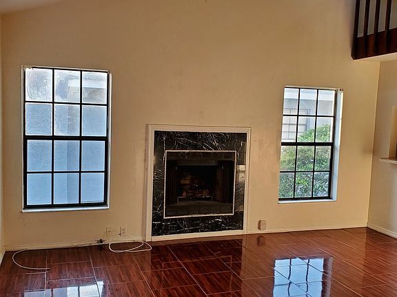 5th image of 5756 Calais Blvd N APT 7