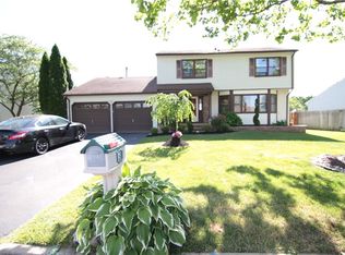 67 Liberty Dr, Dayton, NJ