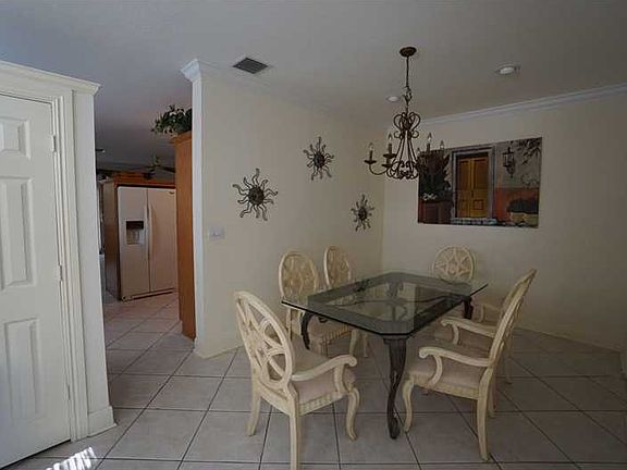 5th image of 4545 Bougainvilla Dr