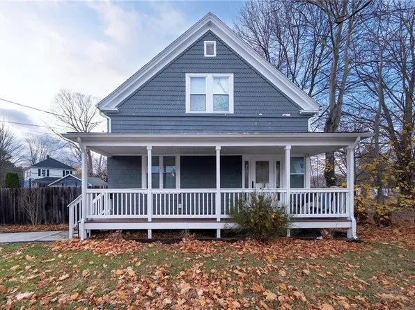 53 Esmond St, Smithfield, RI 02917