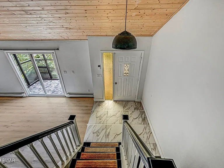 49 Lake View Dr #14 — Photo 36