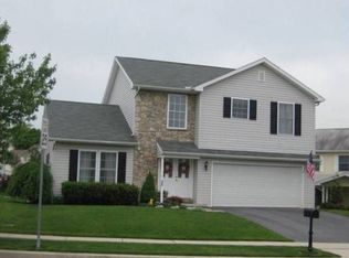 303 Hunter Path Rd, Hummelstown, PA 17036