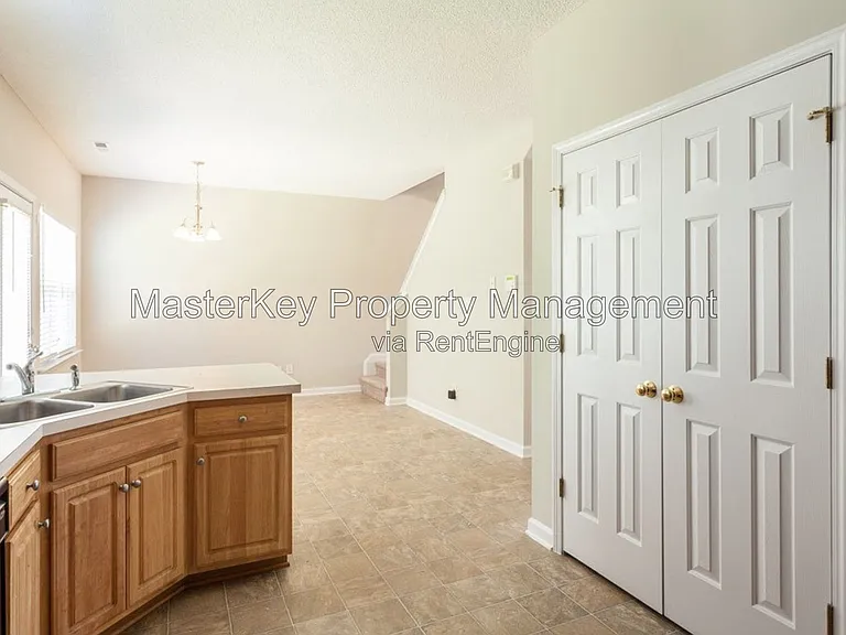 6925 Paint Rock Ln — Photo 7