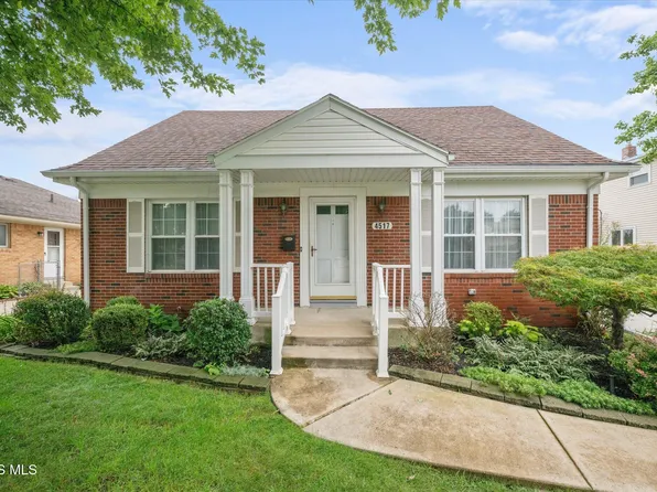 4517 Clover Ln, Toledo, OH 43623