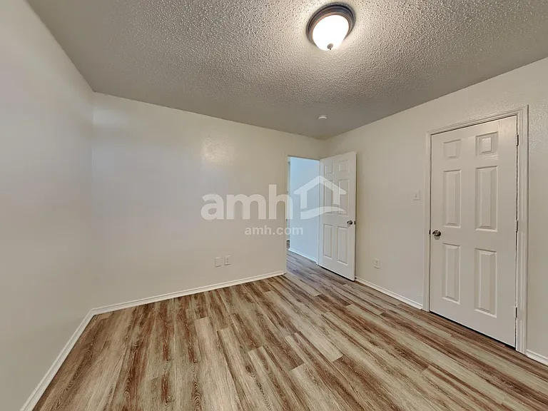 10308 Oak Branch Ln — Photo 16