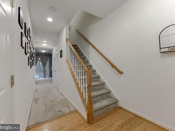 3rd image of 43635 Marguerite St
