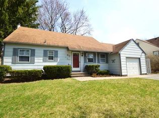 30 Hilltop Dr #E, Penfield, NY 14526