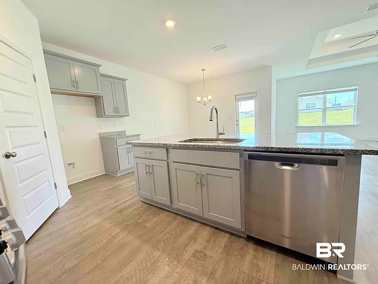 13179 Cavalier Dr — Photo 12