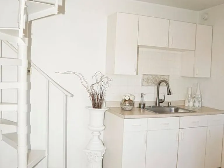38 Malcolm Ave #2 — Photo 3