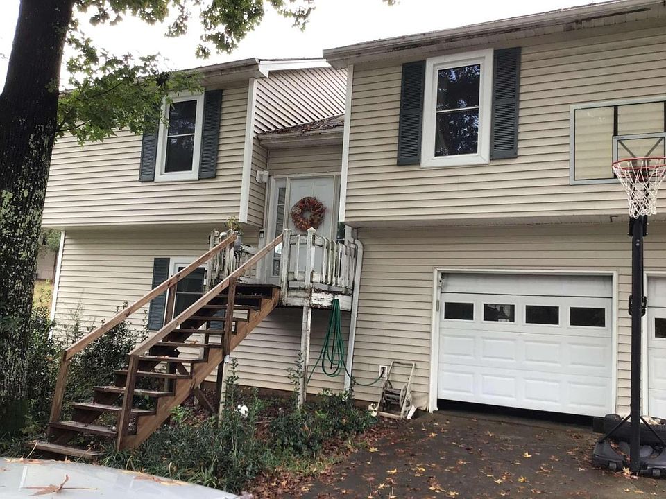 1st image of 2620 Sims Crest Ct #C-7
