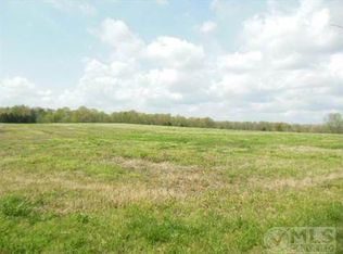 5071 Betts Rd, Greenbrier, TN 37073