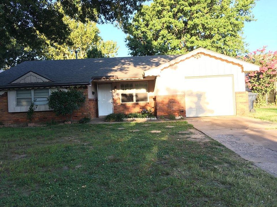 1st image of 2513 N Adams Ave