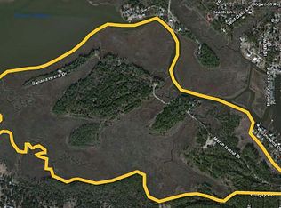 2063 Beachview Dr, Ocean Springs, MS 39564