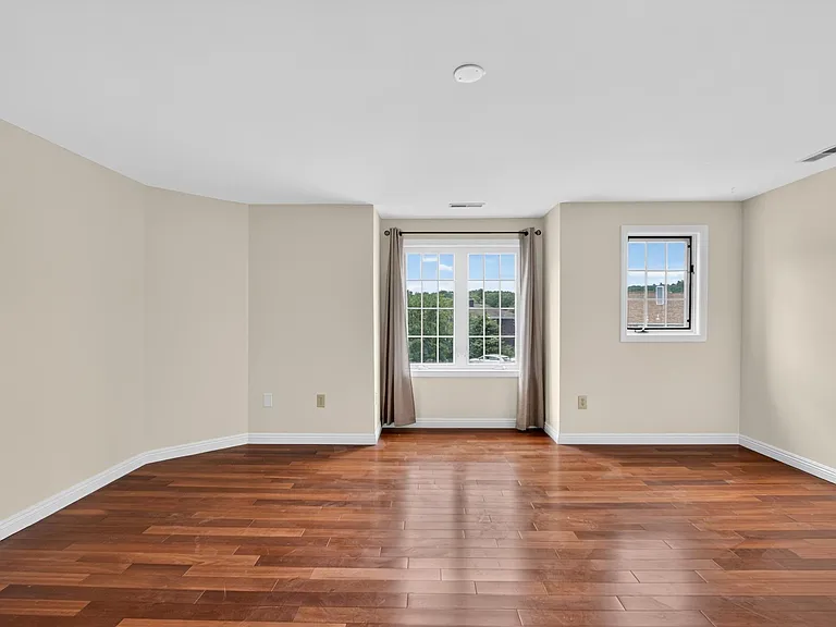 128 Parker St #3C — Photo 11