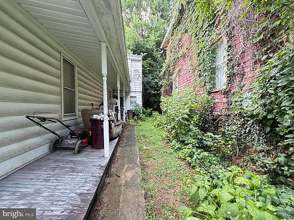 4th image of 314 Furnace St