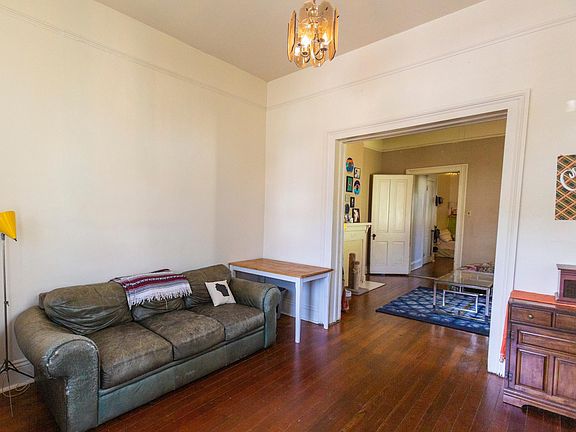 4th image of 4018 Cleveland Ave
