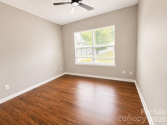 5th image of 135 Autry Ave