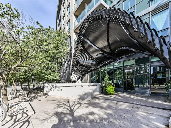 231 Fort York Blvd, Toronto, ON