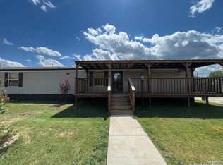 805 N 4th Ave, Crystal City, TX 78839