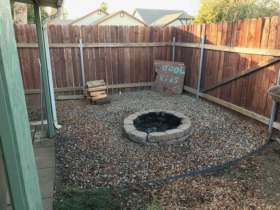 1st image of 2188 Rose Ave