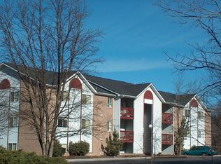 402B Berryfield Ln, Blacksburg, VA 24060