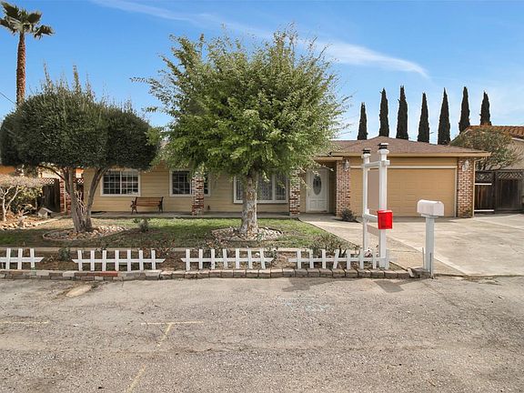 2nd image of 10116 Prado Vista Dr
