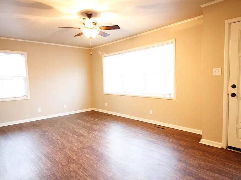 4719 Kinkead Ave — Photo 5