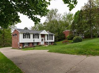 304 Elm Dr, Canonsburg, PA 15317