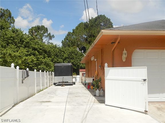 2nd image of 103 Zona Ave N