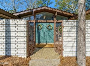 100 Pinewood Dr, Hattiesburg, MS 39402