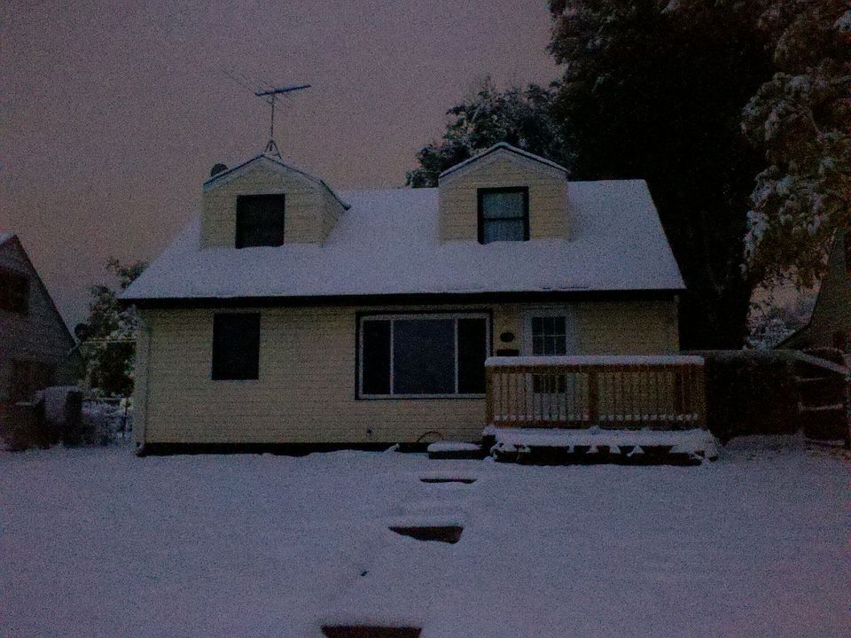 1st image of 1370 W Gill Pl