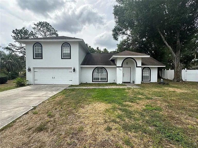 7327 Floral Cir E — Photo 32