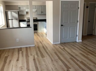 410 S Sterling Ave APT 3, Peoria, IL 61604