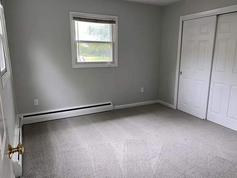 354 Oakwood Dr — Photo 6