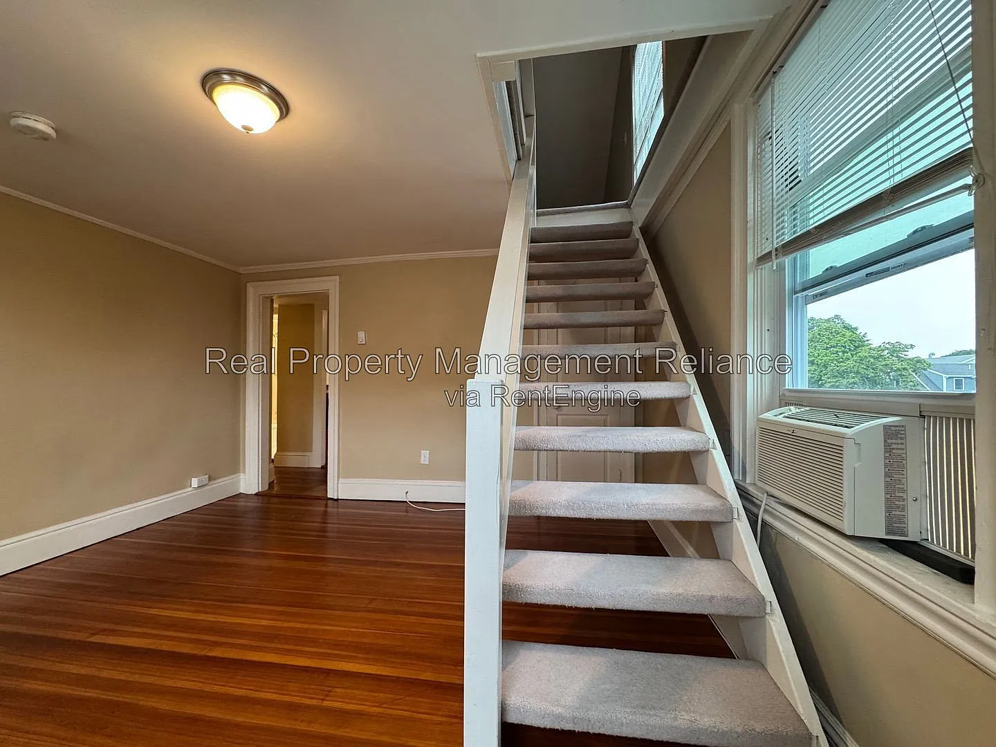 1 bed, 1.0 bath, 575 sqft, $1,950 — Photo 3