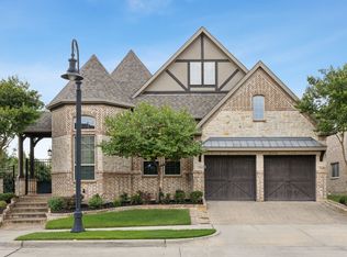 1304 Blue Lake Blvd, Arlington, TX 76005