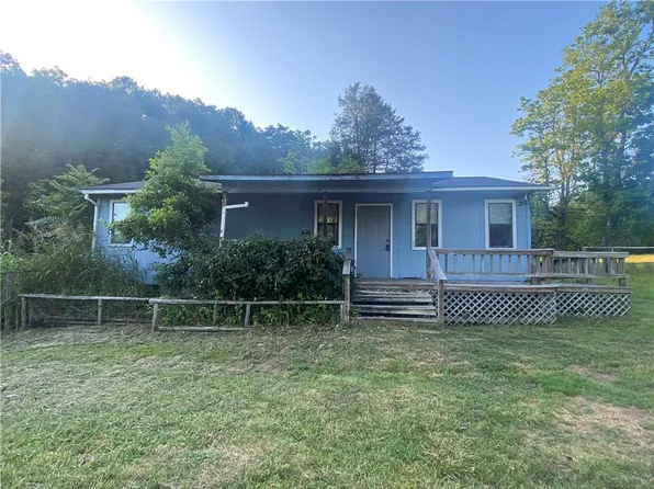375 215th Hwy, Oark, AR 72852