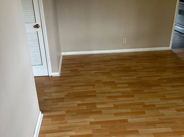 2015 College Rd APT 8
