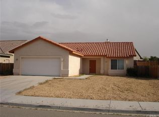 16183 Homoa Rd, Victorville, CA 92395