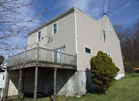 2nd image of 700 W John St