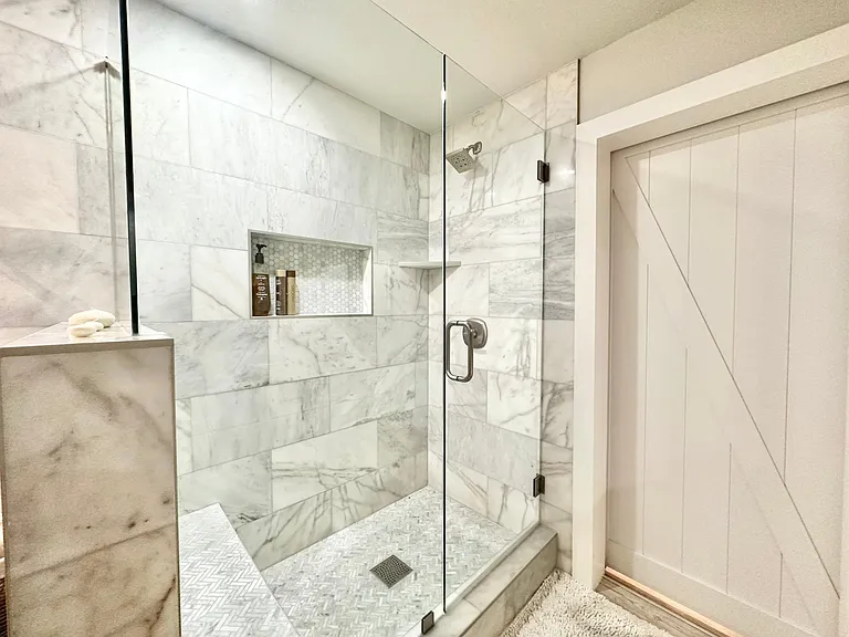 414 Templeton Dr — Photo 18