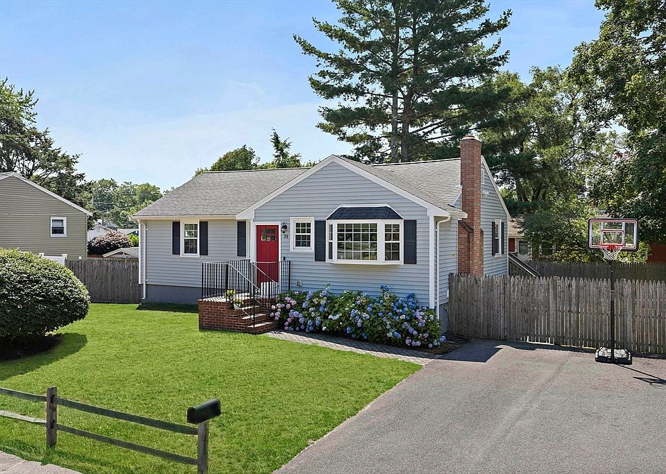 1st image of 33 Bartlett Rd