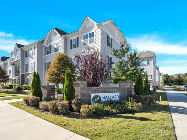 1128 Newell Towns Ln, Charlotte, NC 28262