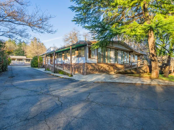 19366 Flintstone Ave, Redding, CA 96003