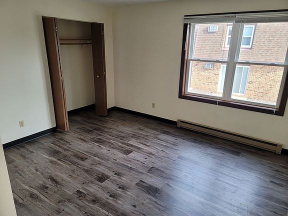 5th image of 2313 Golf Rd Unit 7