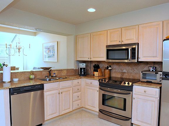 5th image of 5127 Beachwalk Cir #5127
